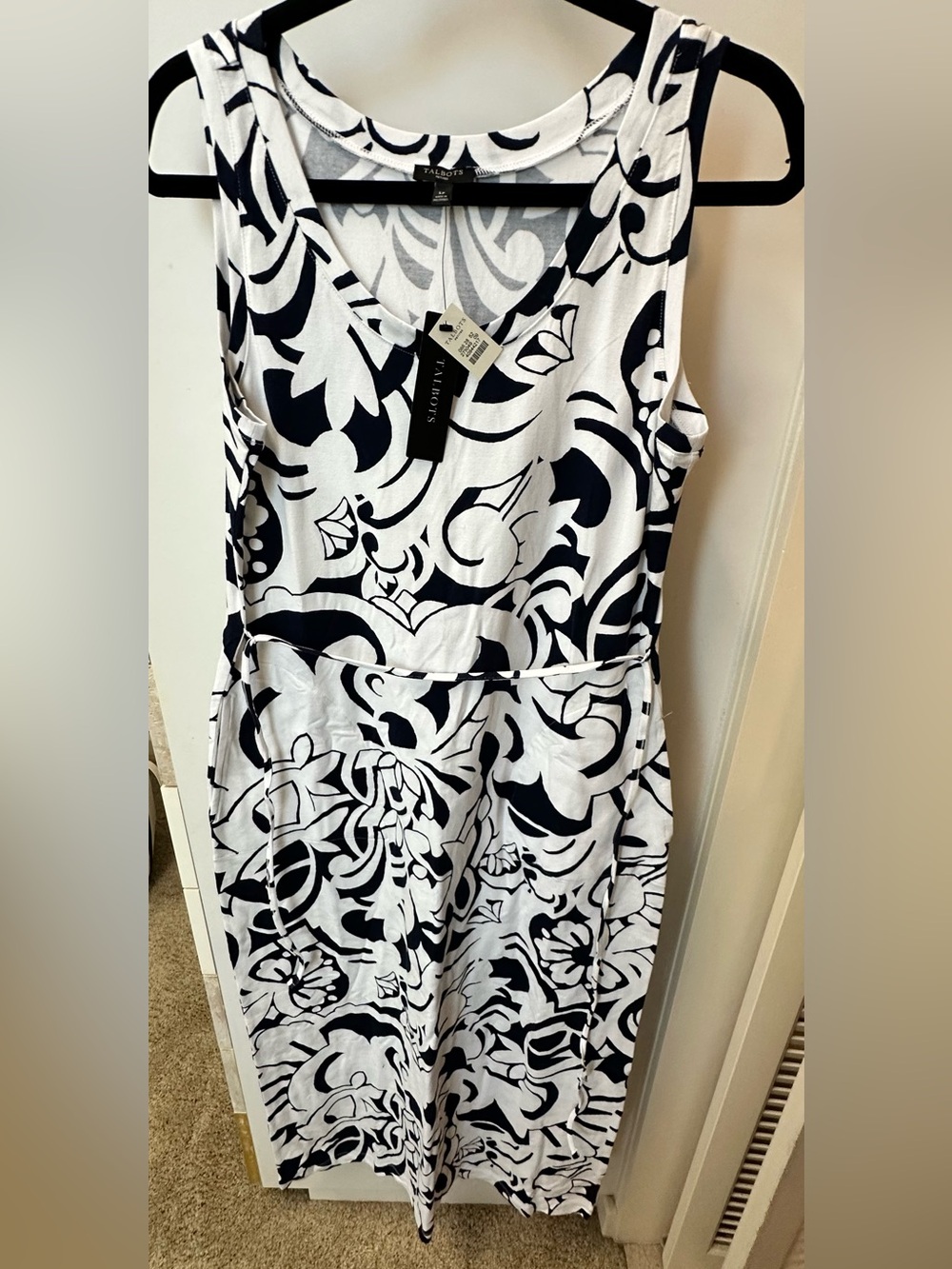 Talbots White and Navy Floral-Print Sleeveless Midi Dress